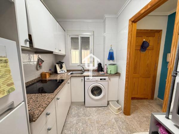 Piso en avenida Costa Blanca