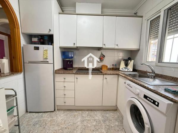 Piso en avenida Costa Blanca