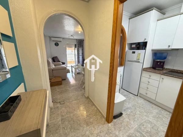 Piso en avenida Costa Blanca