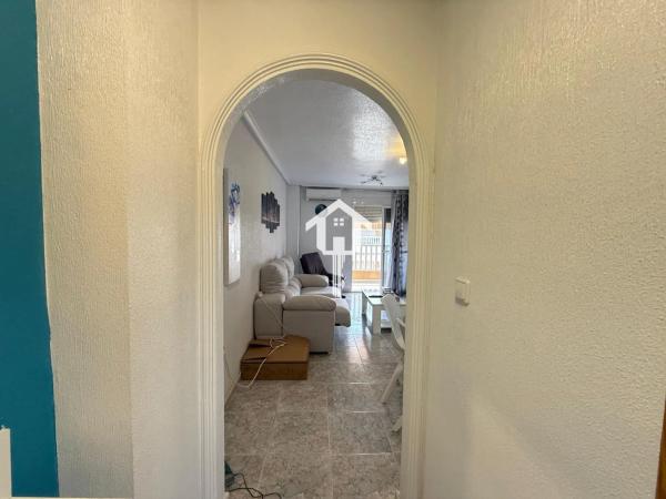 Piso en avenida Costa Blanca