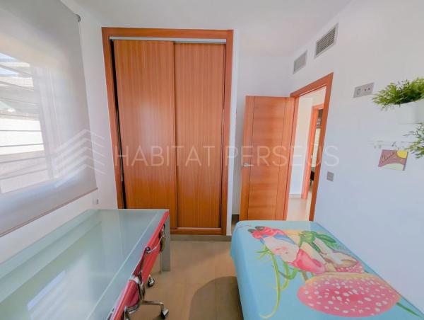 Chalet pareado en calle Albacete