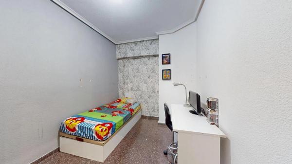 Piso en Barrio Pont Nou-Corazón de Jesús