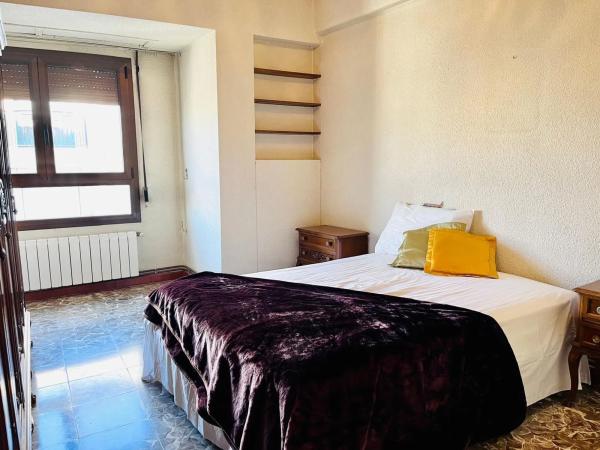 Piso en Barrio Raval de Santa Teresa-El Asilo