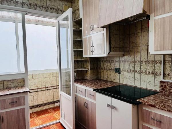 Piso en Barrio Raval de Santa Teresa-El Asilo