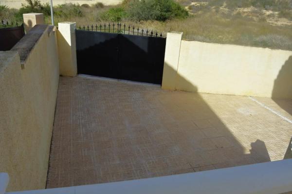 Casa independiente en calle Luxemburgo, 99