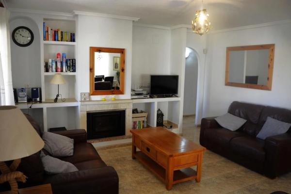 Casa independiente en calle Luxemburgo, 99