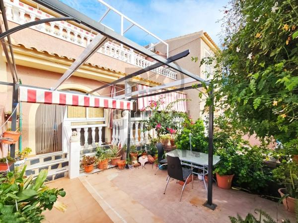 Casa independiente en calle Canarias