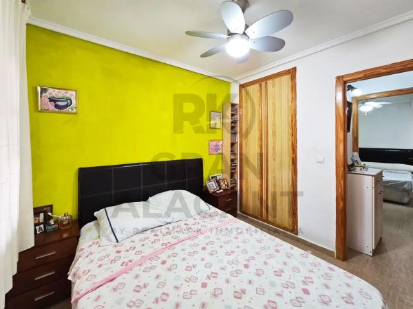 Casa independiente en calle Canarias