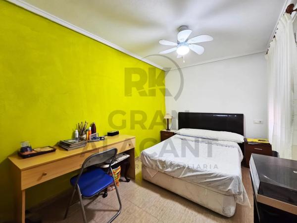 Casa independiente en calle Canarias