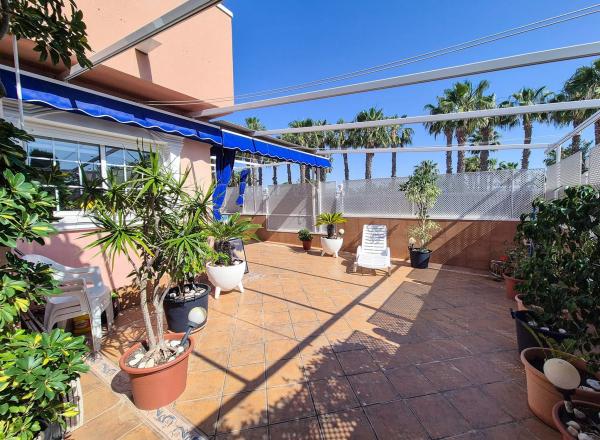 Chalet adosado en avenida Zaragoza, 25