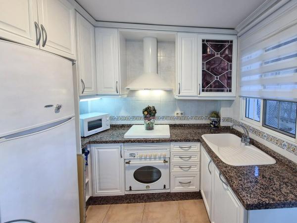 Chalet adosado en avenida Zaragoza, 25