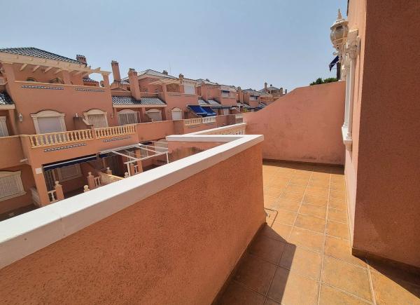 Chalet adosado en avenida Zaragoza, 22