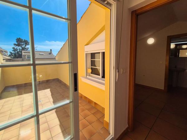 Chalet adosado en calle Gerona, 7