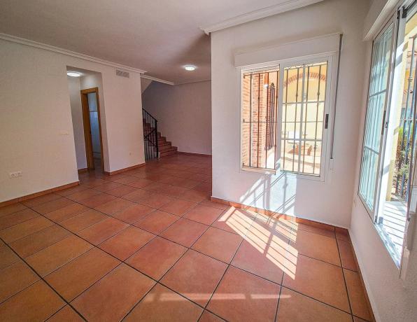 Chalet adosado en calle Gerona, 7