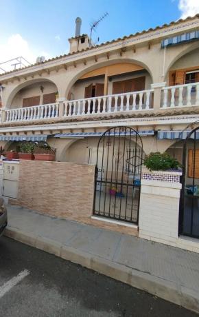 Chalet adosado en calle Ensayo General, 61