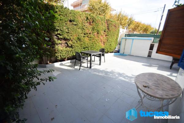 Chalet adosado en avenida Albacete, 117