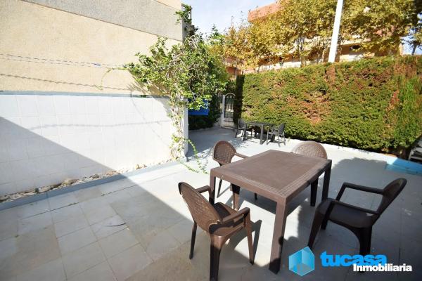 Chalet adosado en avenida Albacete, 117