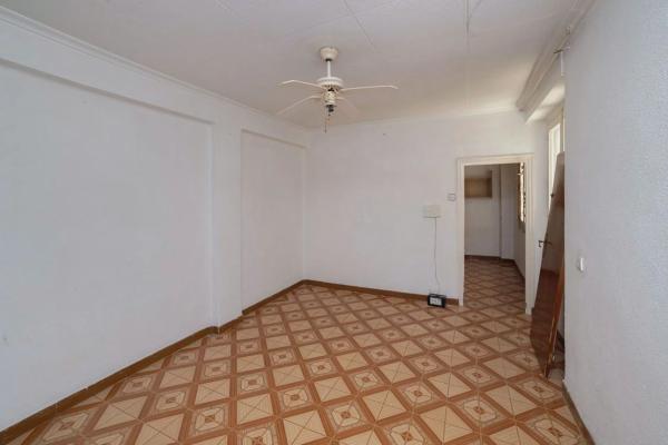 Piso en calle D. José Canales Cascales