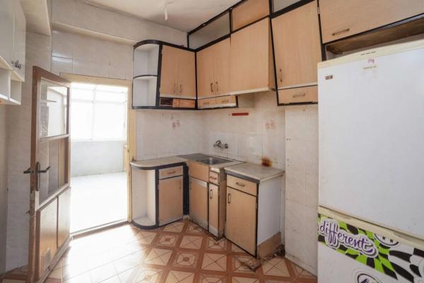 Piso en calle D. José Canales Cascales