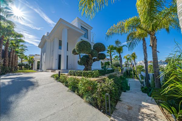 Las Lomas del Marbella Club, Marbella Golden Mile