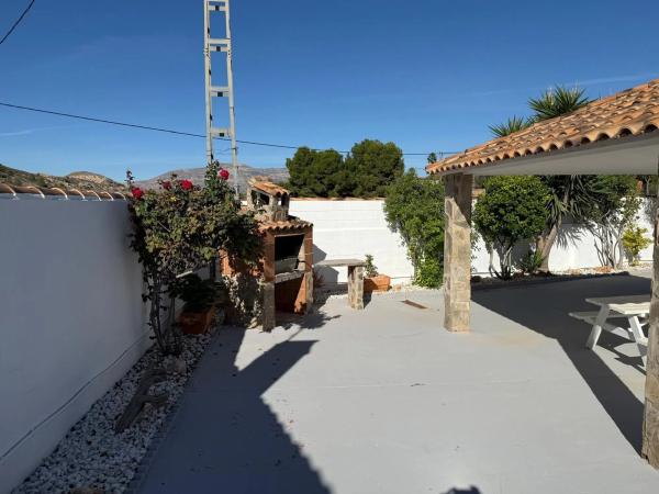 Casa independiente en calle Alcoraya s/n