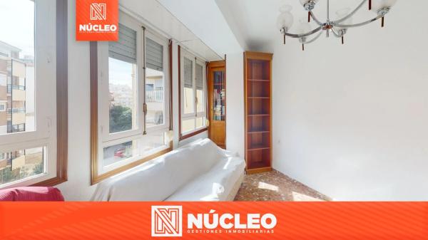 Piso en plaza Navarro Rodrigo