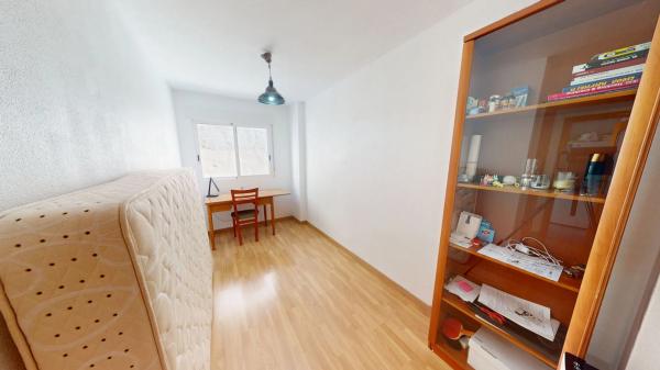 Piso en calle Angelina Bendito