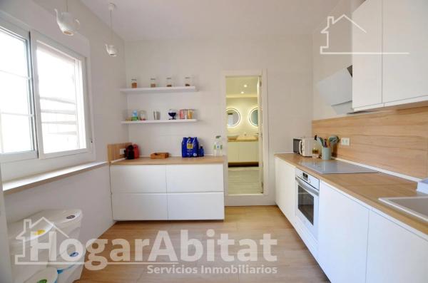 Casa independiente en calle Pérez Medina