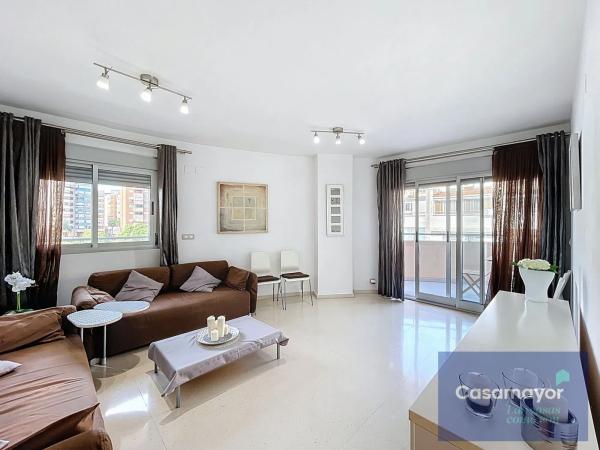 Piso en calle José Ramón Pomares