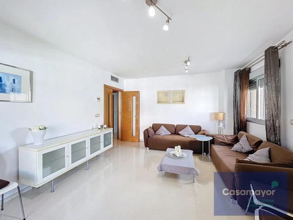 Piso en calle José Ramón Pomares