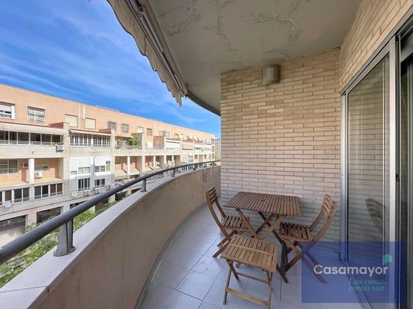 Piso en calle José Ramón Pomares