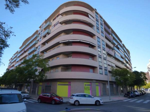 Piso en calle José Ramón Pomares