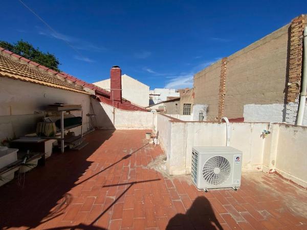 Casa independiente en calle de Monóvar