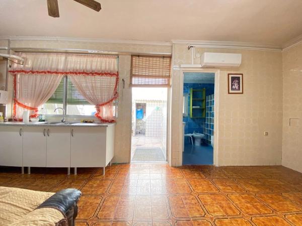 Casa independiente en calle de Monóvar