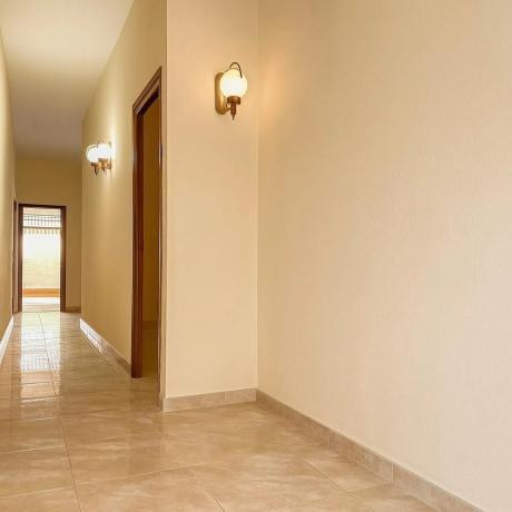 Casa independiente en calle de Monóvar