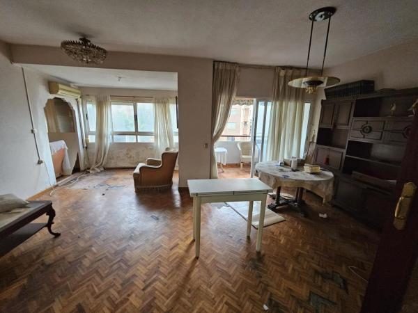 Piso en Barrio Campoamor