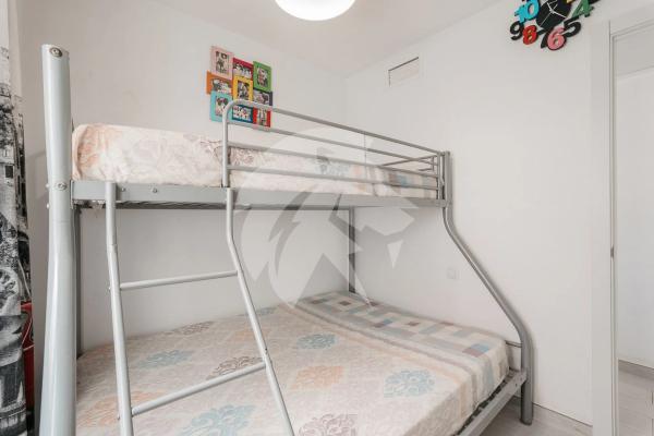 Piso en avenida Alcoi