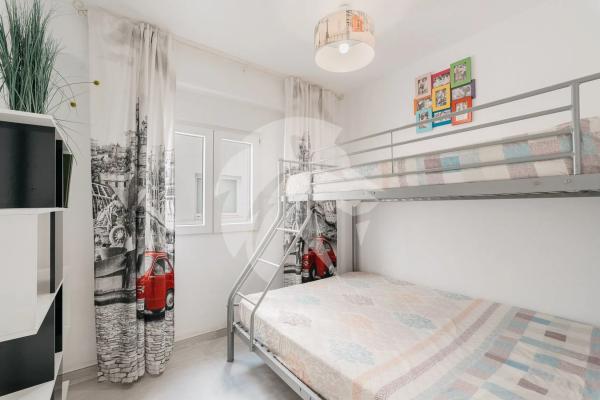 Piso en avenida Alcoi