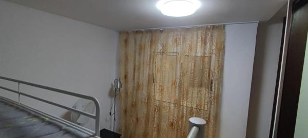 Piso en avenida Alcoi