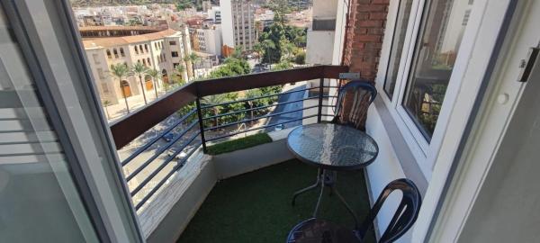 Piso en avenida Alcoi