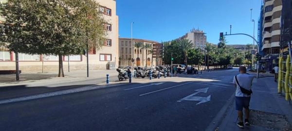 Piso en avenida Alcoi