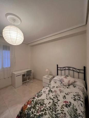 Piso en Barrio Carolinas Bajas