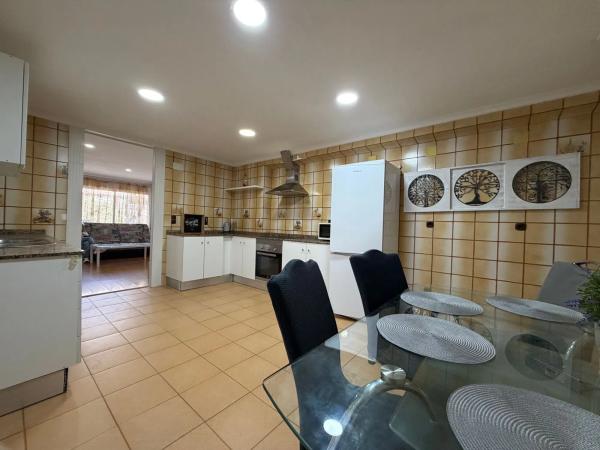 Piso en avenida Alcoi, 9