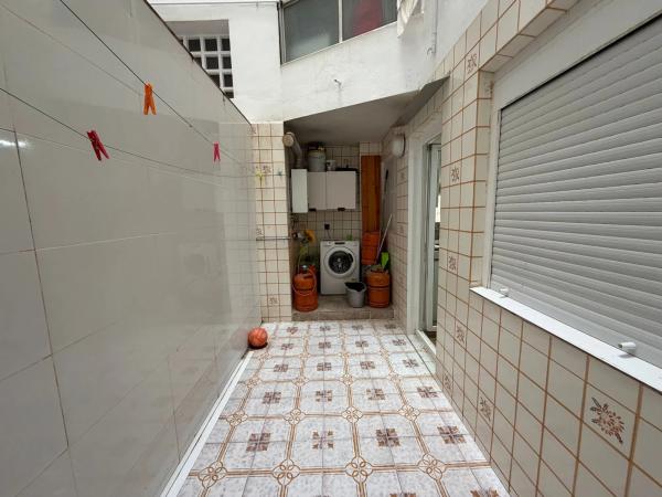 Piso en avenida Alcoi, 9