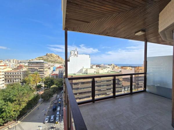 Piso en avenida del Doctor Gadea