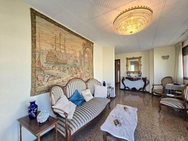 Piso en avenida del Doctor Gadea