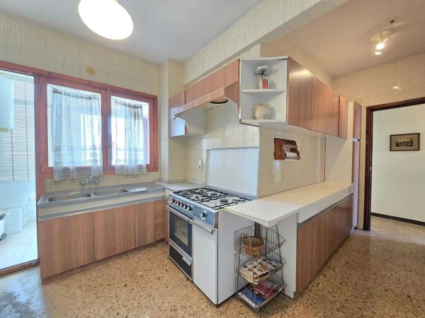 Piso en avenida del Doctor Gadea