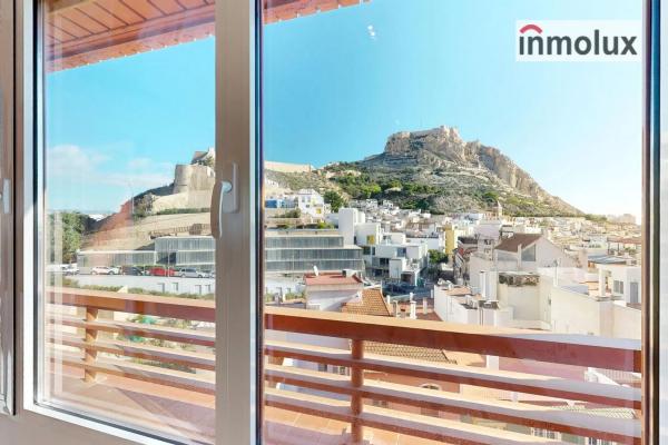 Piso en plaza de San Cristóbal