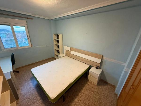 Piso en calle Penáguila