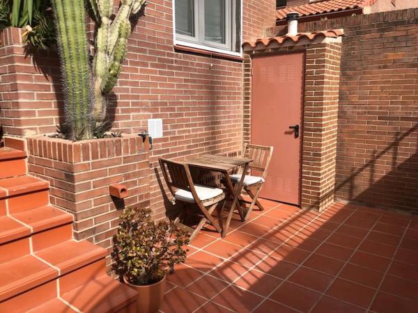 Chalet adosado en calle Atenas, 2